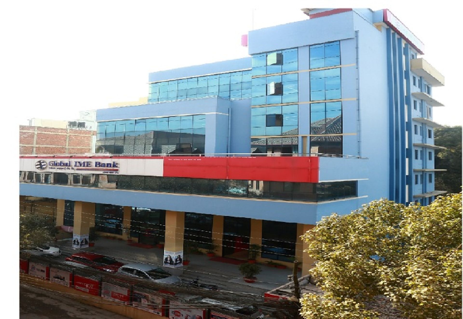 ग्लोबल आइएमई बैंकको नयाँ एक्सटेन्सन काउन्टर पशुपति क्याम्पसमा   